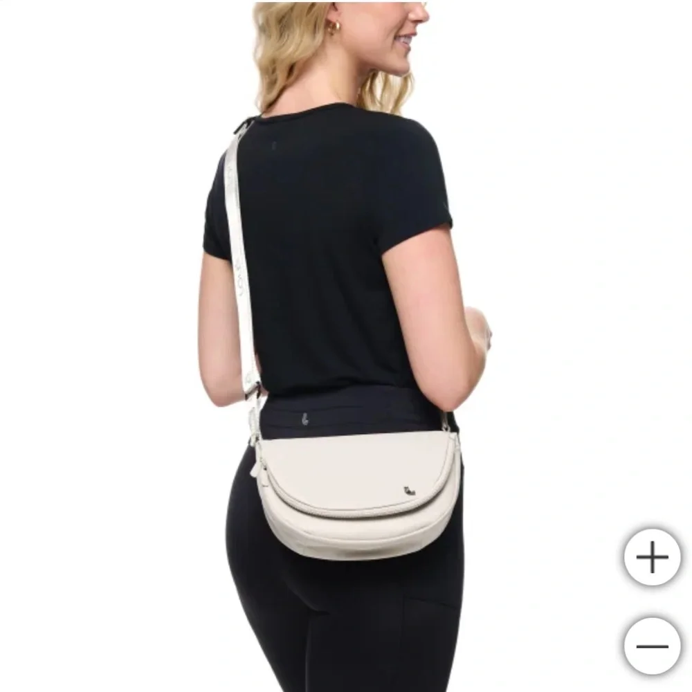 Lole Crossbody Bag White - Picture 2 of 16